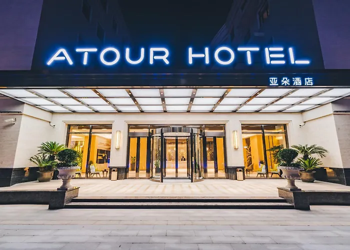 Atour Light Hotel Shanghai Jing\'An Natural History Museum