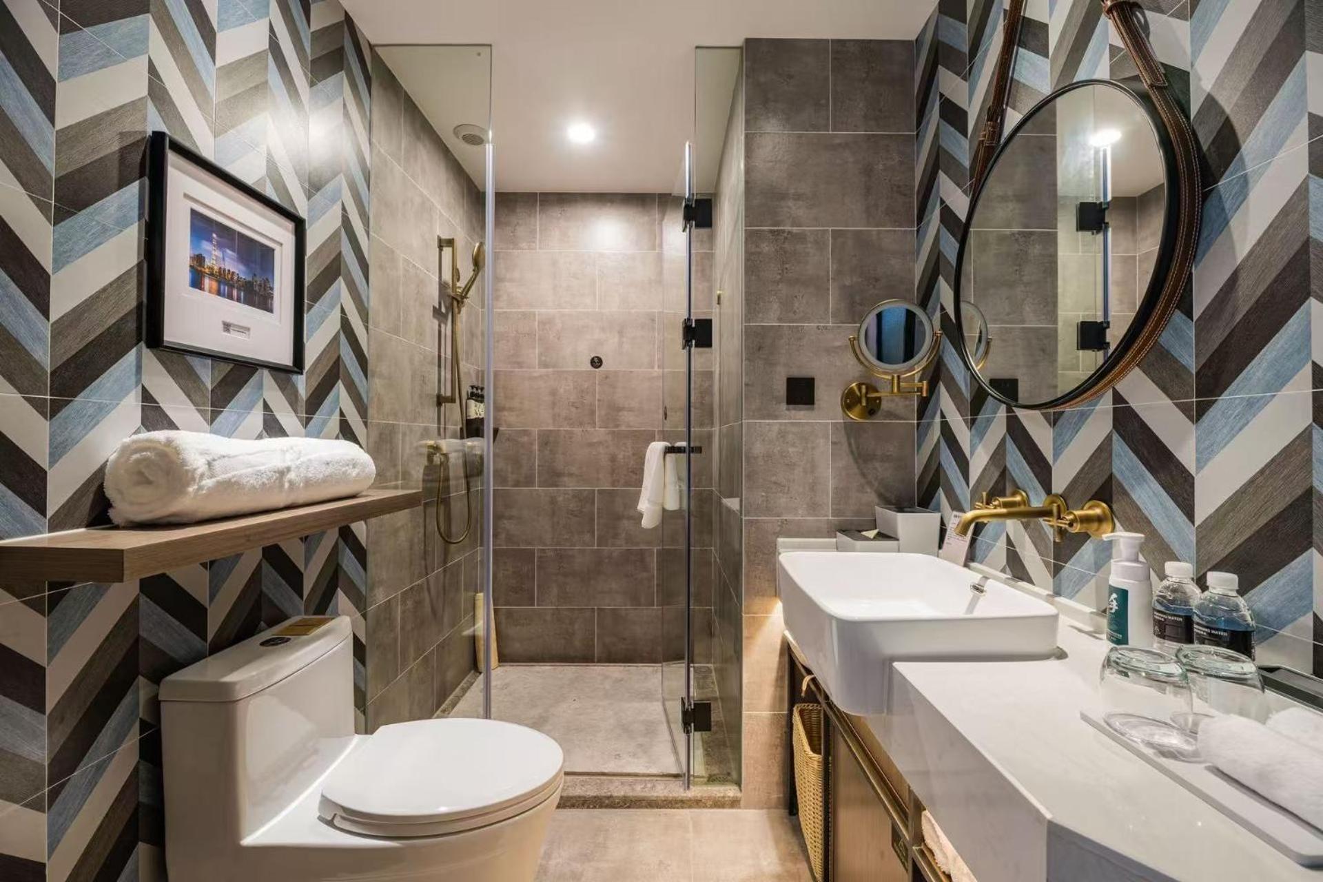 Atour Light Jing'an Natural History Museum Hotel 4*