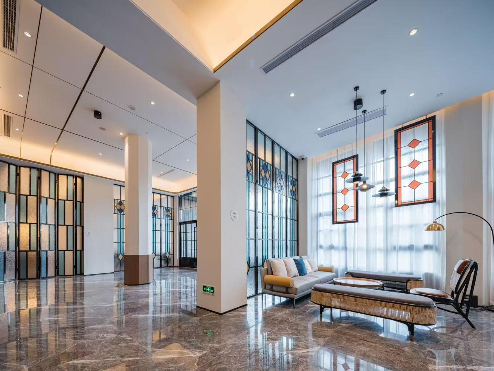 Atour Light Jing'an Natural History Museum Hotel